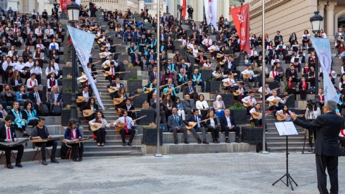 Ankara Müzik ve Güzel Sanatlar Üniversitesi, yeni akademik yıla Aşık Veysel türküleri ile girdi