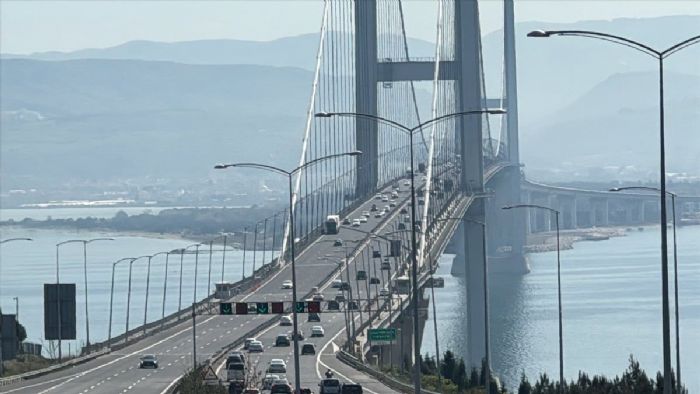 Osmangazi Köprüsü?nden yeni rekor: Bir günde 117 bin 537 araç geçti