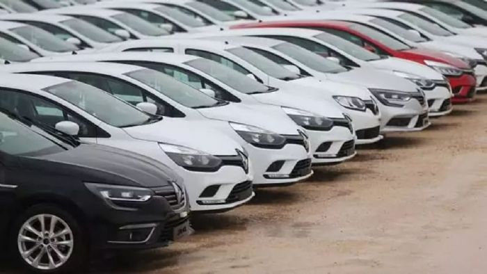 AB`de yeni otomobil satışları düşmeye devam ediyor