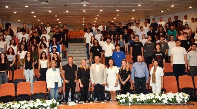 Ege Üniversitesi Diş Hekimliği Öğrencileri Eğitime İlk Adımı Attı