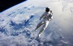 Rus kozmonotlar, 8 saatlik uzay yürüyüşünü tamamladı